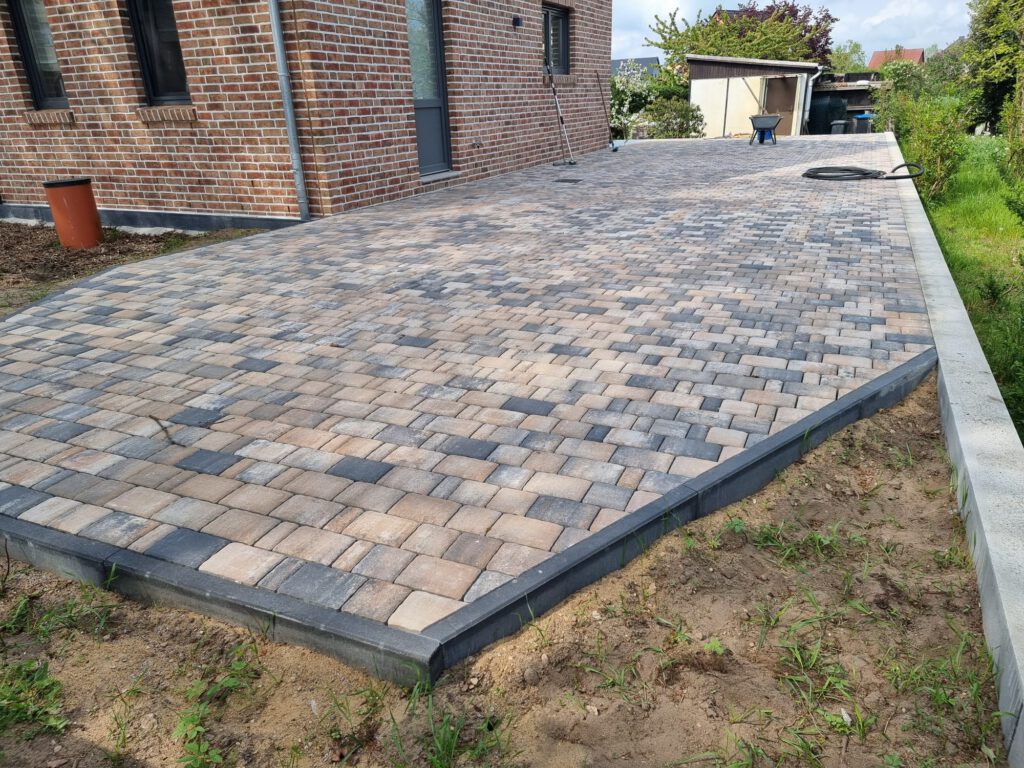Verlegtes Pflaster Terrasse